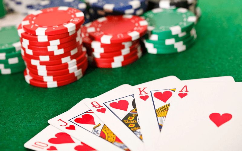 Hướng dẫn chơi Poker Winbet đơn giản